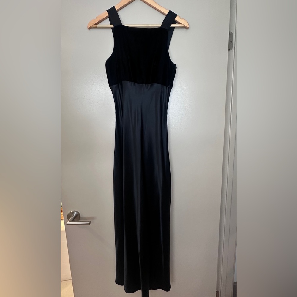 Elegant Black Evening Gown
